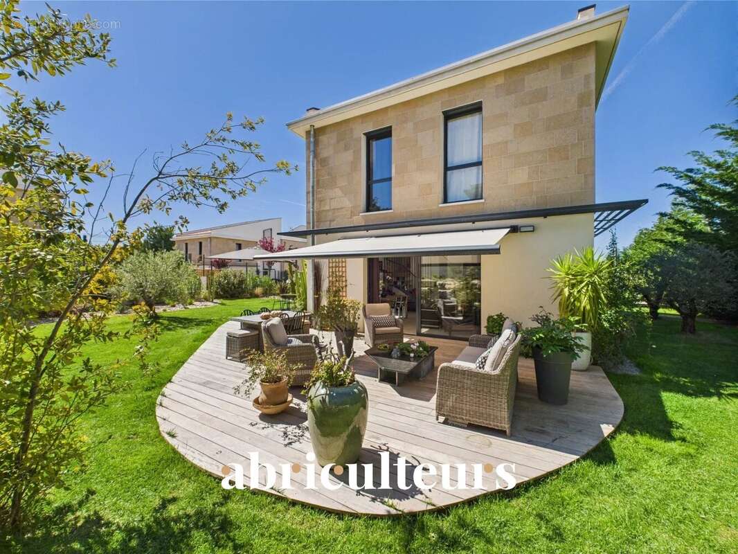 Maison à AIX-EN-PROVENCE