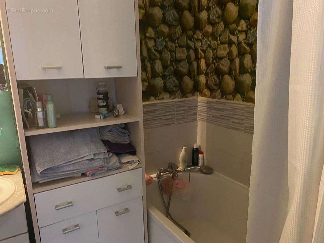 Appartement à FONTENAY-LE-FLEURY