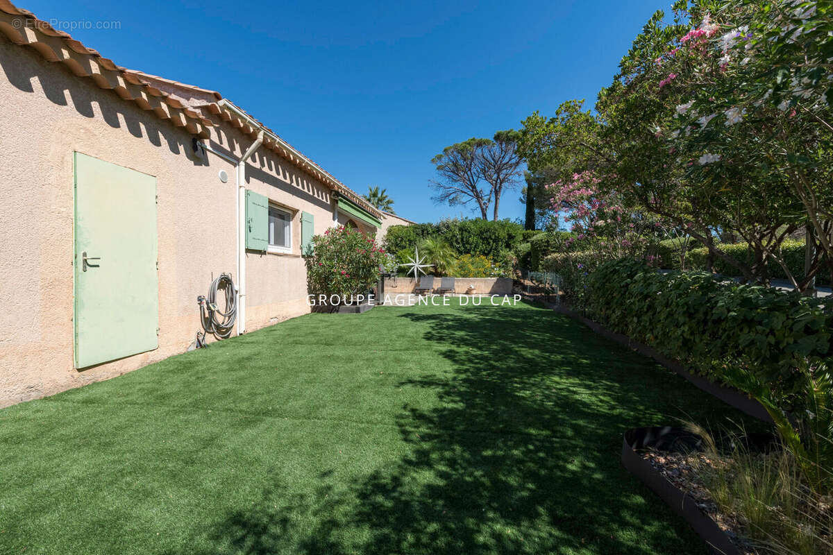 Valescure les Golfs, villa à pieds du centre commercial. - photo 13