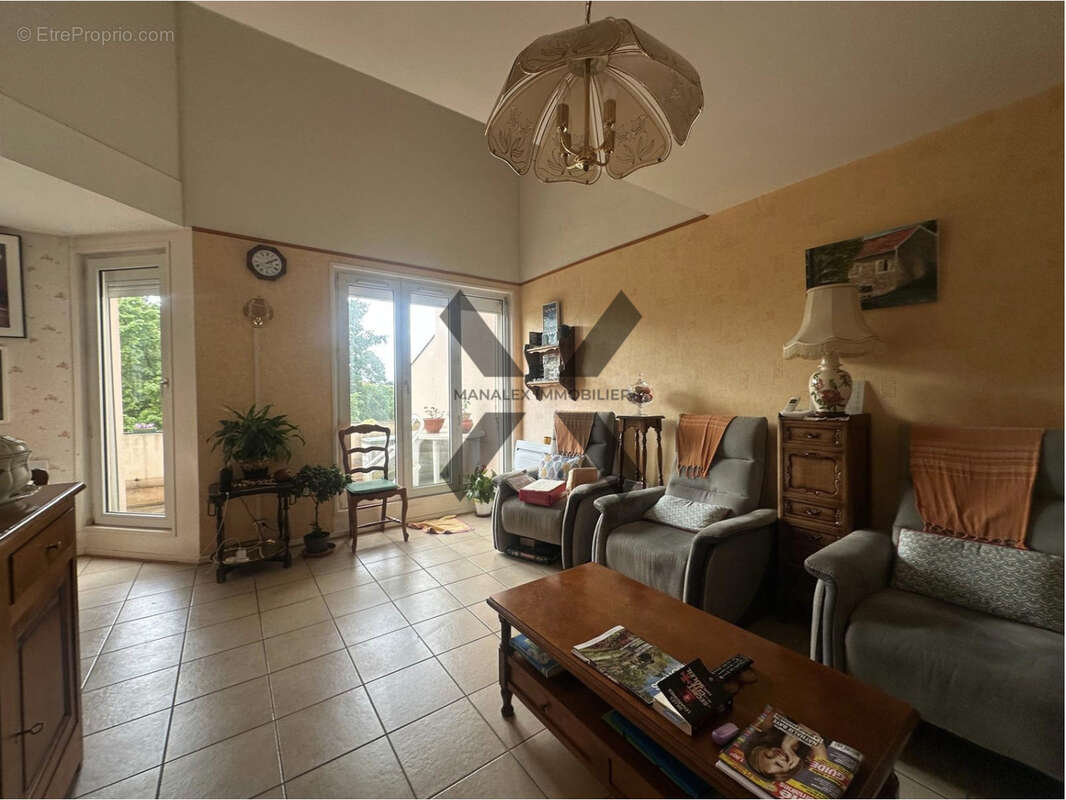 Appartement à RIORGES