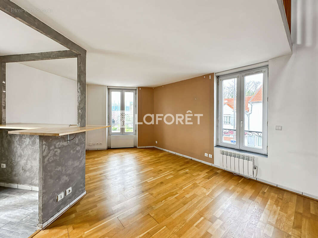 Appartement à MAISONS-ALFORT