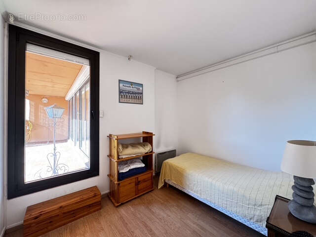 A vendre type 4  94m2 ascenseur terrasse et garage - photo 12