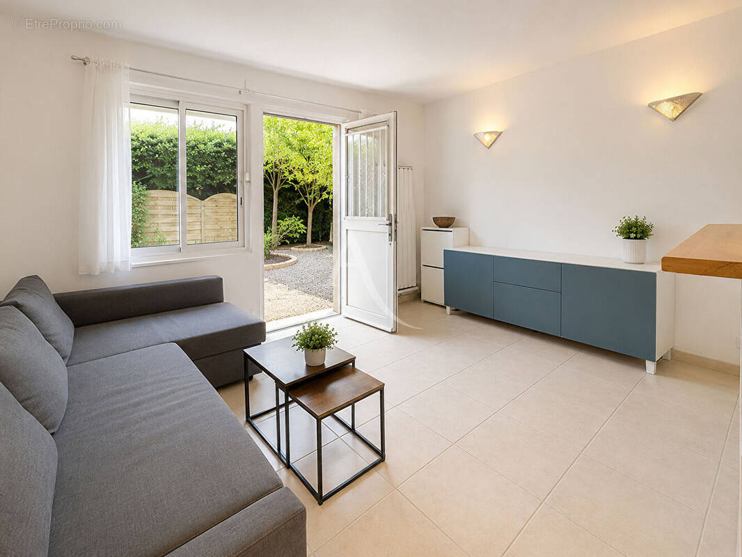 Appartement à CARQUEIRANNE