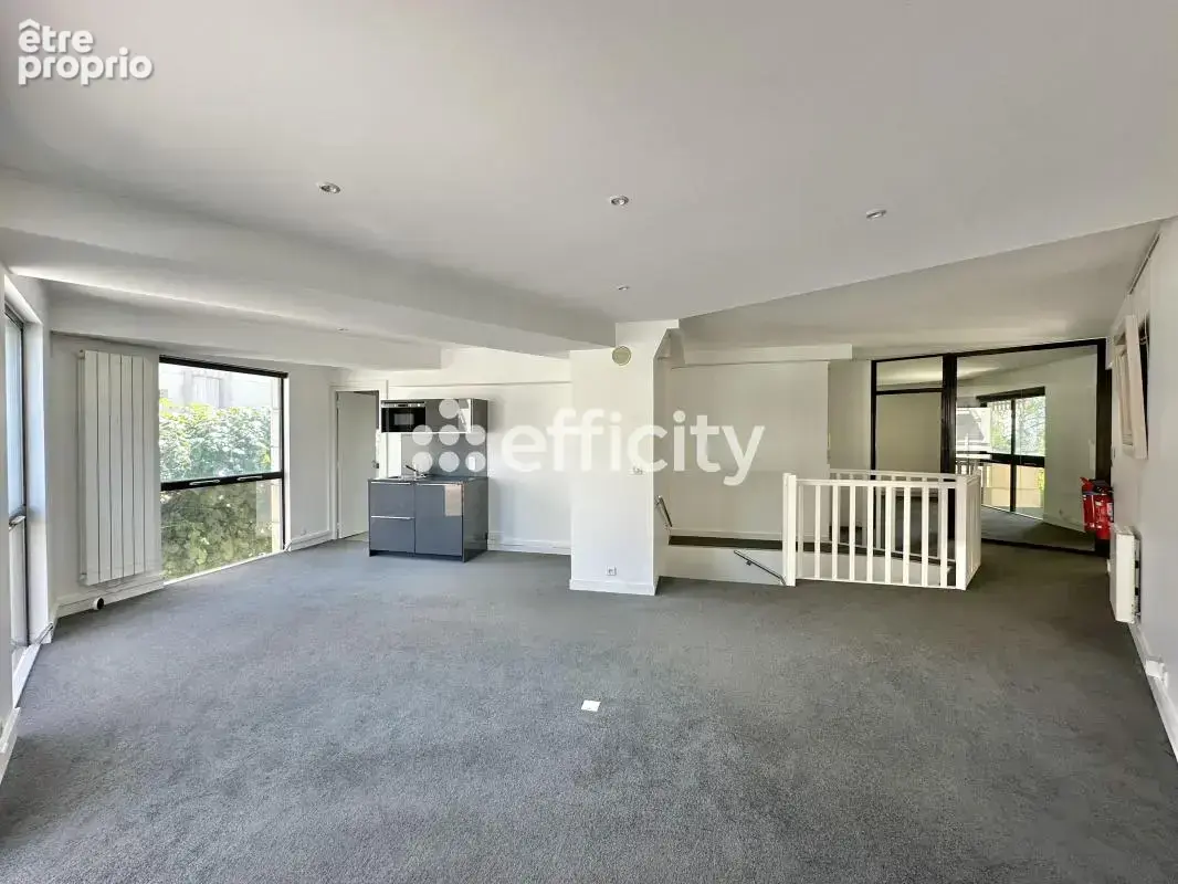 Locaux/Biens immobiliers - photo 2
