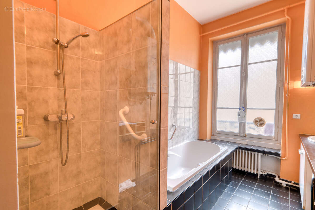 Appartement à LYON-7E