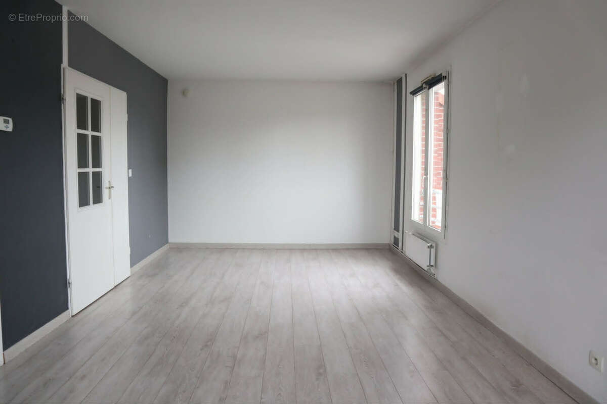 Appartement à MONTIGNY-EN-OSTREVENT