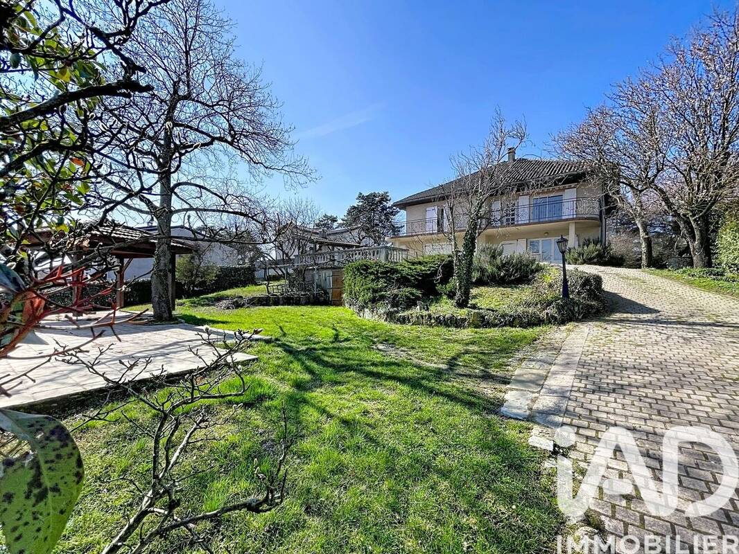 Photo 1 - Maison à MILLERY