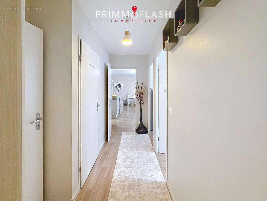 Appartement à AUBERVILLIERS