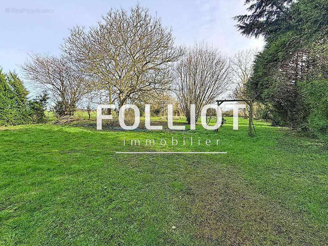 A Vendre, Maison à Saint Germain D'Elle avec terrain de 1800m² - photo 5