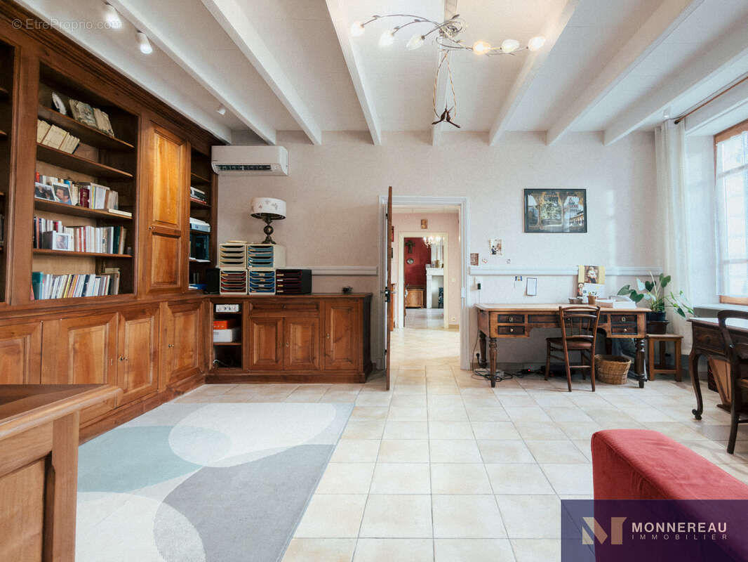 Maison à BAIGNES-SAINTE-RADEGONDE