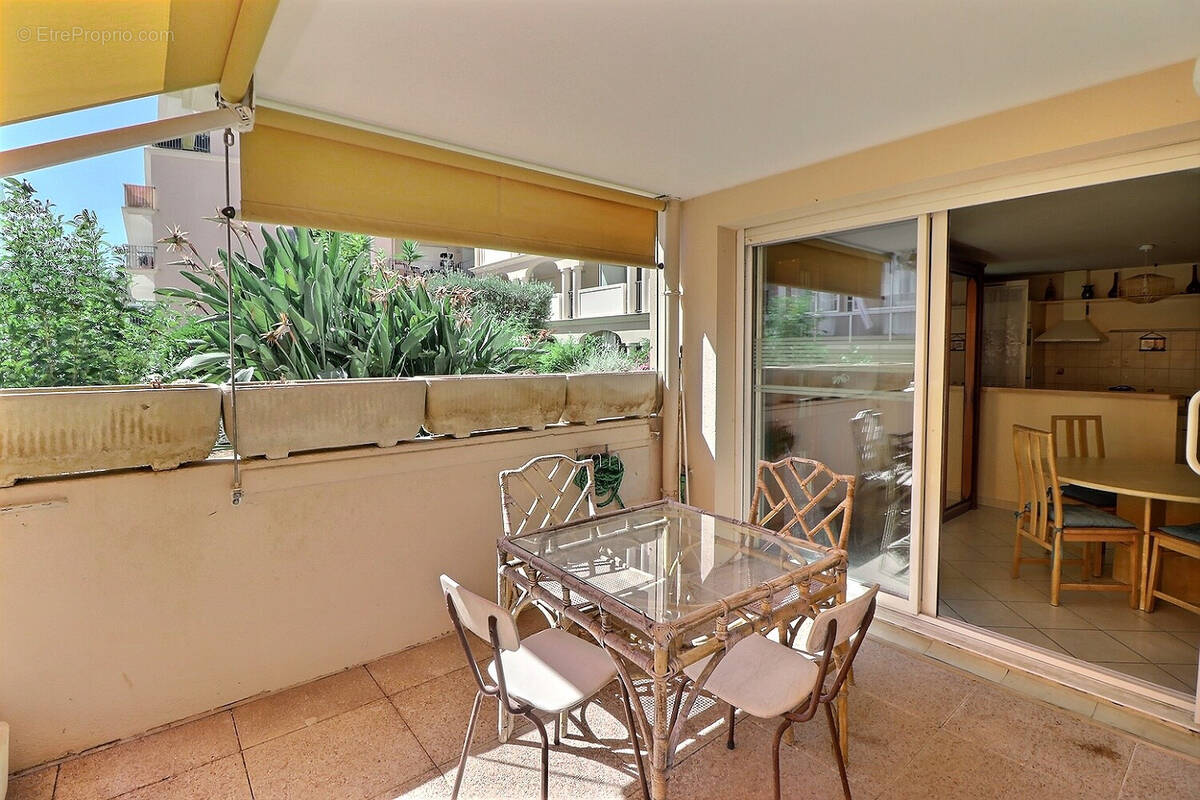Appartement à HYERES