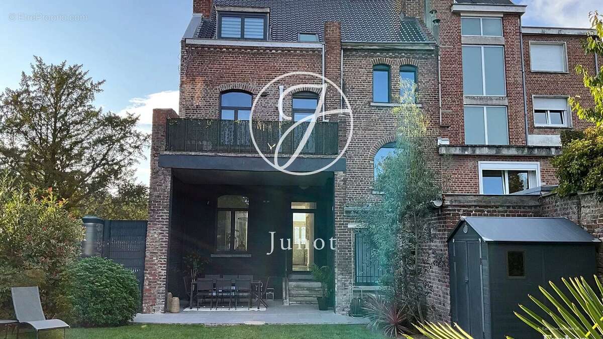 Maison à VILLENEUVE-D'ASCQ
