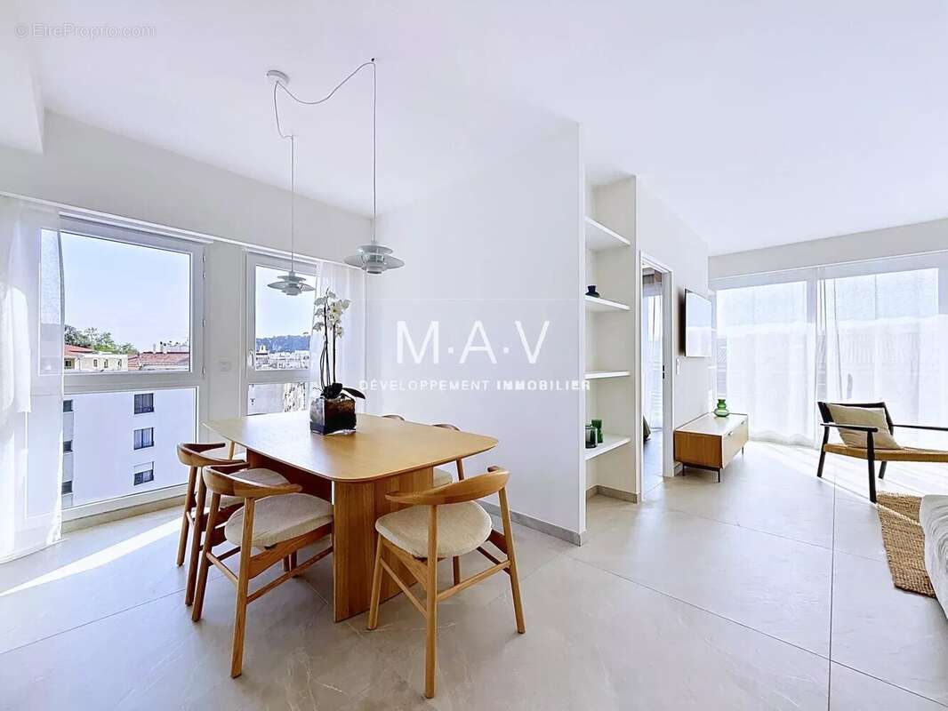 Nice/proche port – appartement duplex 3 pièces, dernier étage, état neuf, 2 terrasses au calme - photo 9