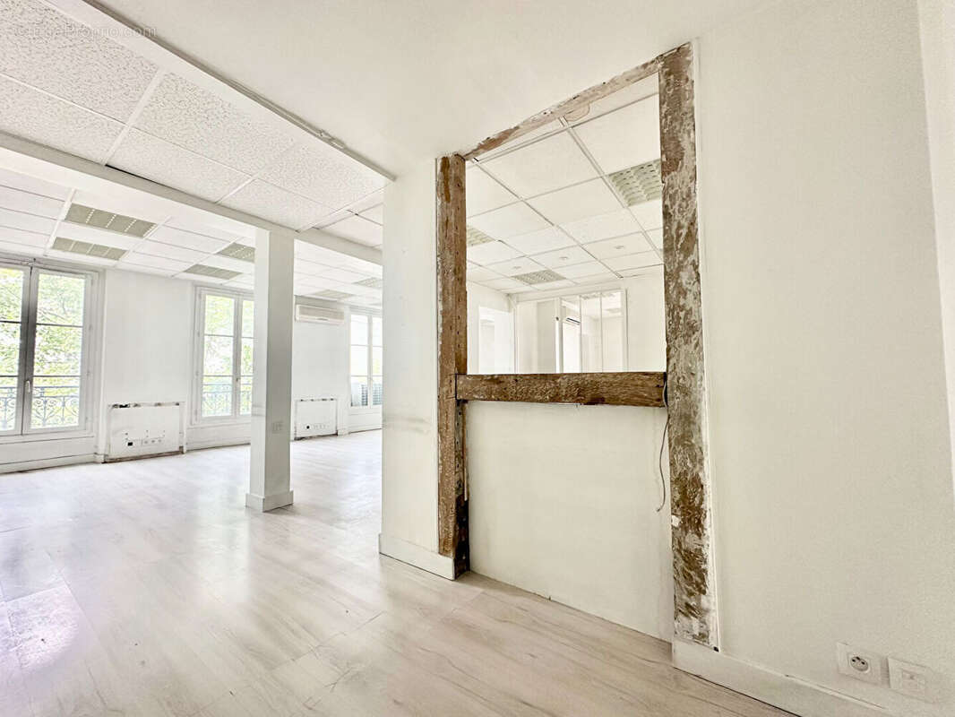 Appartement à PARIS-3E