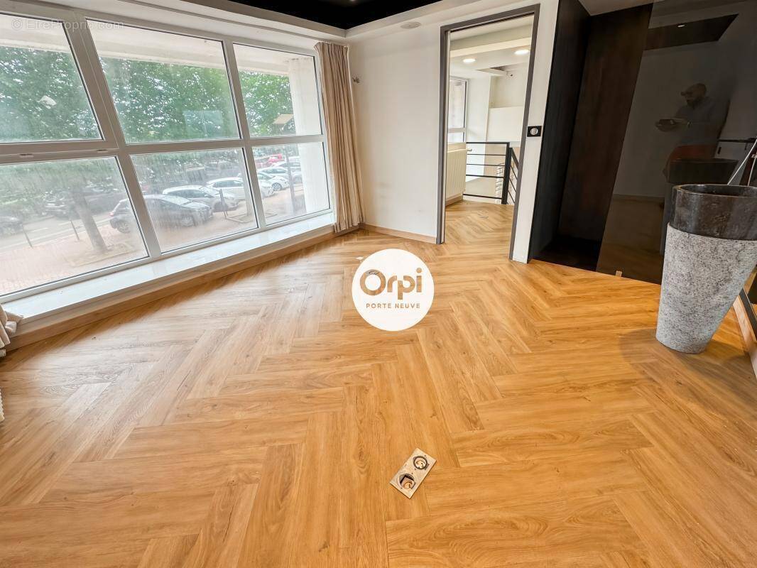 Commerce à BOULOGNE-SUR-MER