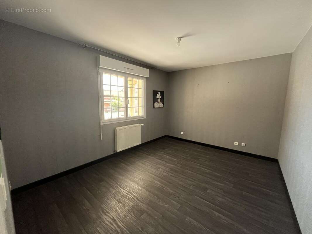 Maison 168 m² à Cheniers  - photo 8