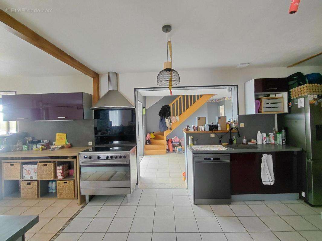Maison à TUFFE