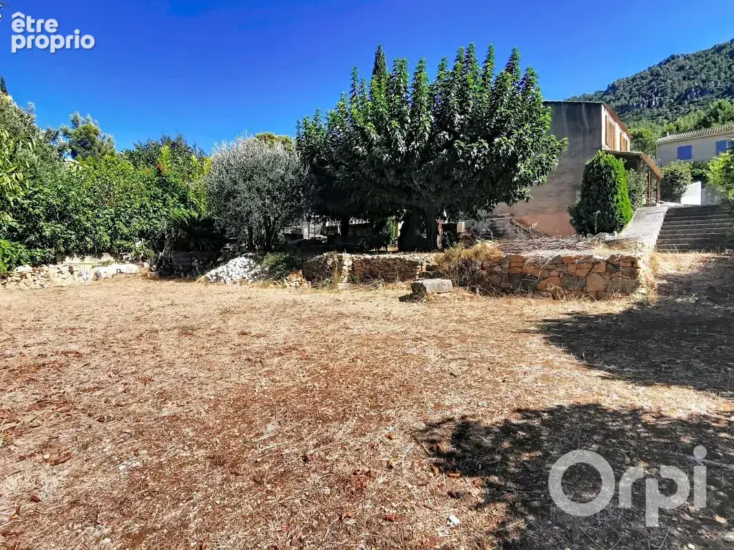 Toulon Ouest (8300) Maison Type 4 avec grand terrain et garage - photo 11