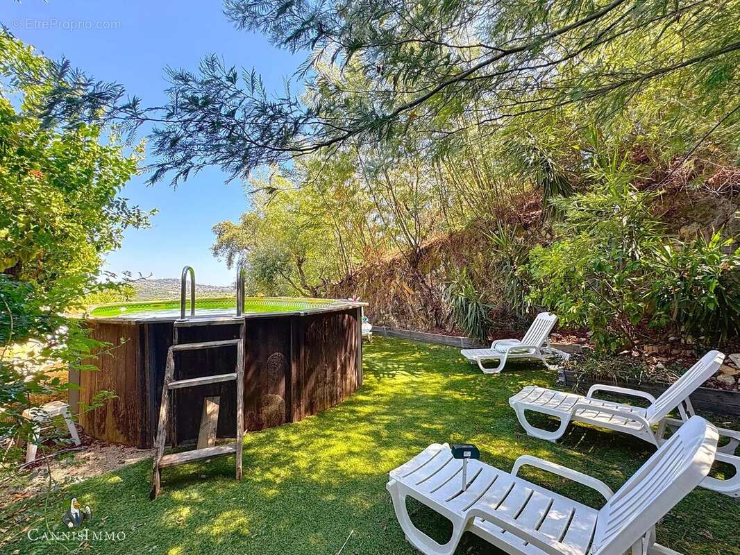 Maison à MANDELIEU-LA-NAPOULE