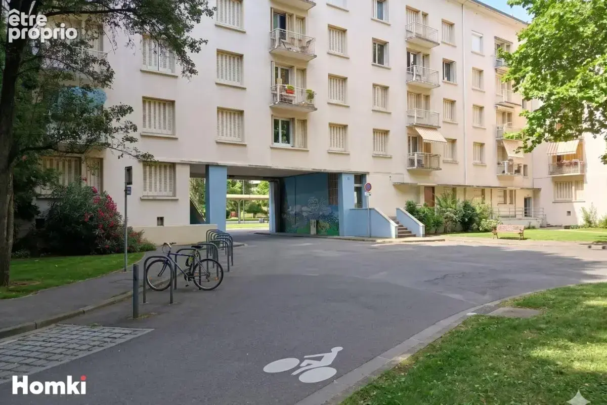 Appartement traversant de 70 m² avec balcon – Lumineux, calme et à personnaliser - photo 2