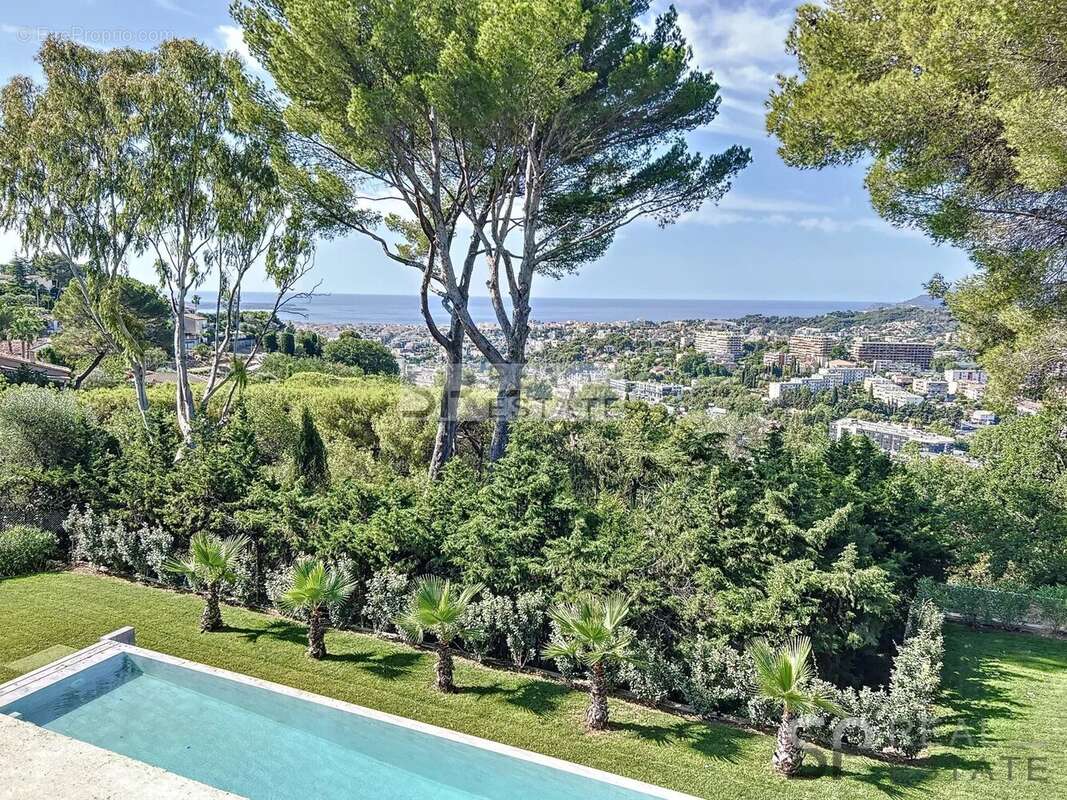 Maison à MOUGINS