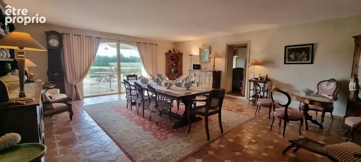 Mas ancien sur 4.7Ha de terrain avec dépendances. - photo 5