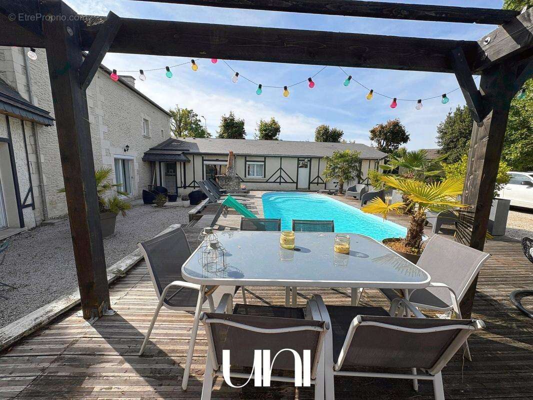 Maison à CORMELLES-LE-ROYAL