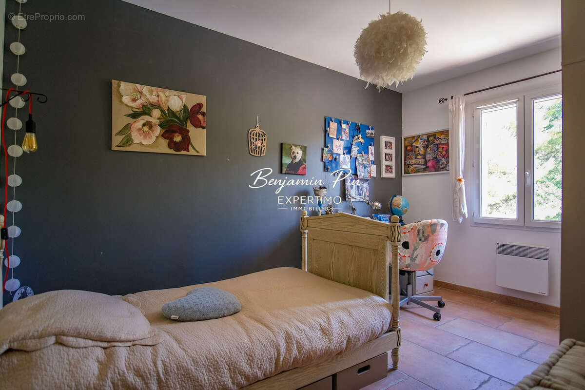 Maison à SAINT-SATURNIN-LES-APT