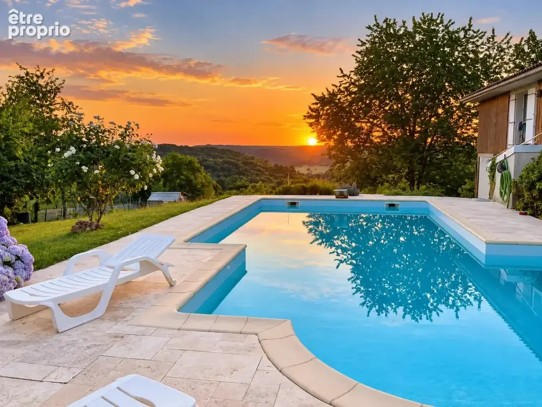 Grande maison familiale de 185 m² avec piscine, dépendances et env. 9 000 m² de terrain - photo 8