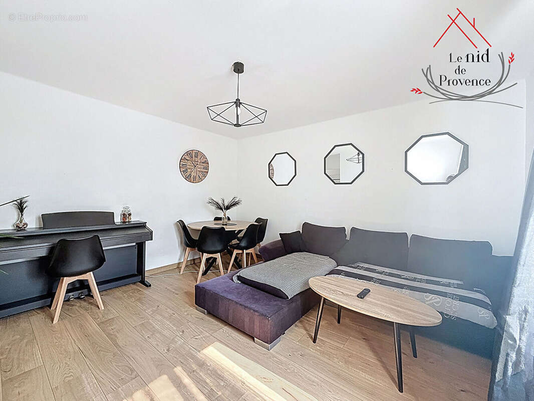 Appartement à SORGUES