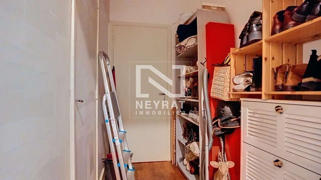 Venez découvrir cet appartement situé à deux pas de la gare au deuxième et dernière étage d'une petite copropriété - photo 9