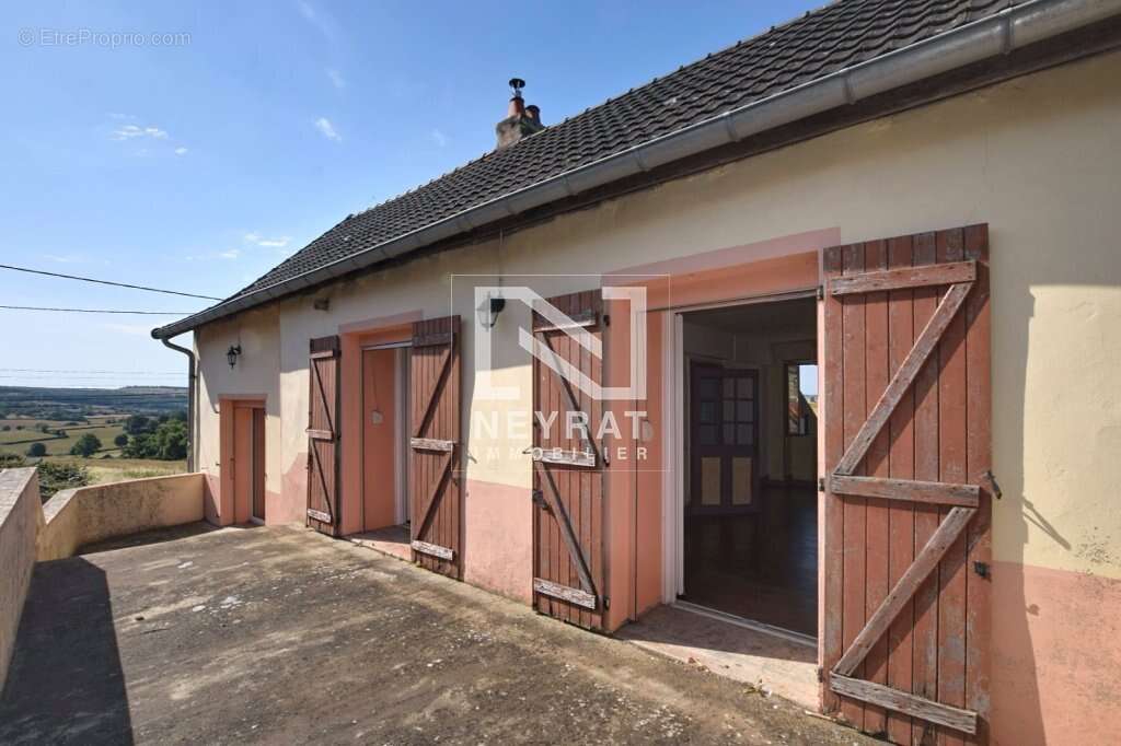 Marcilly les buxy - photo 3