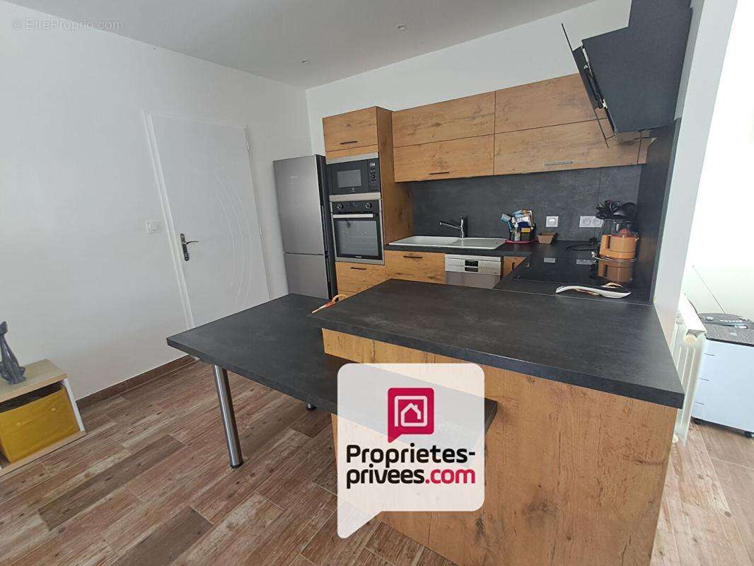 Maison contemporaine  tres recente 98 m2 3 chambres intra muros fontenay le comte - photo 3