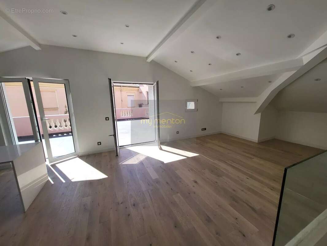 Appartement à MENTON