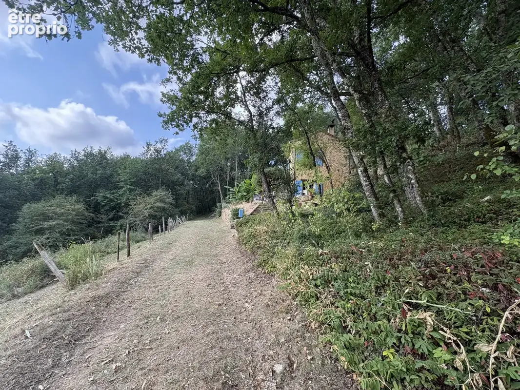 Périgord noir   maison de caractère avec piscine, 4 terrasses et vue remarquable - photo 21