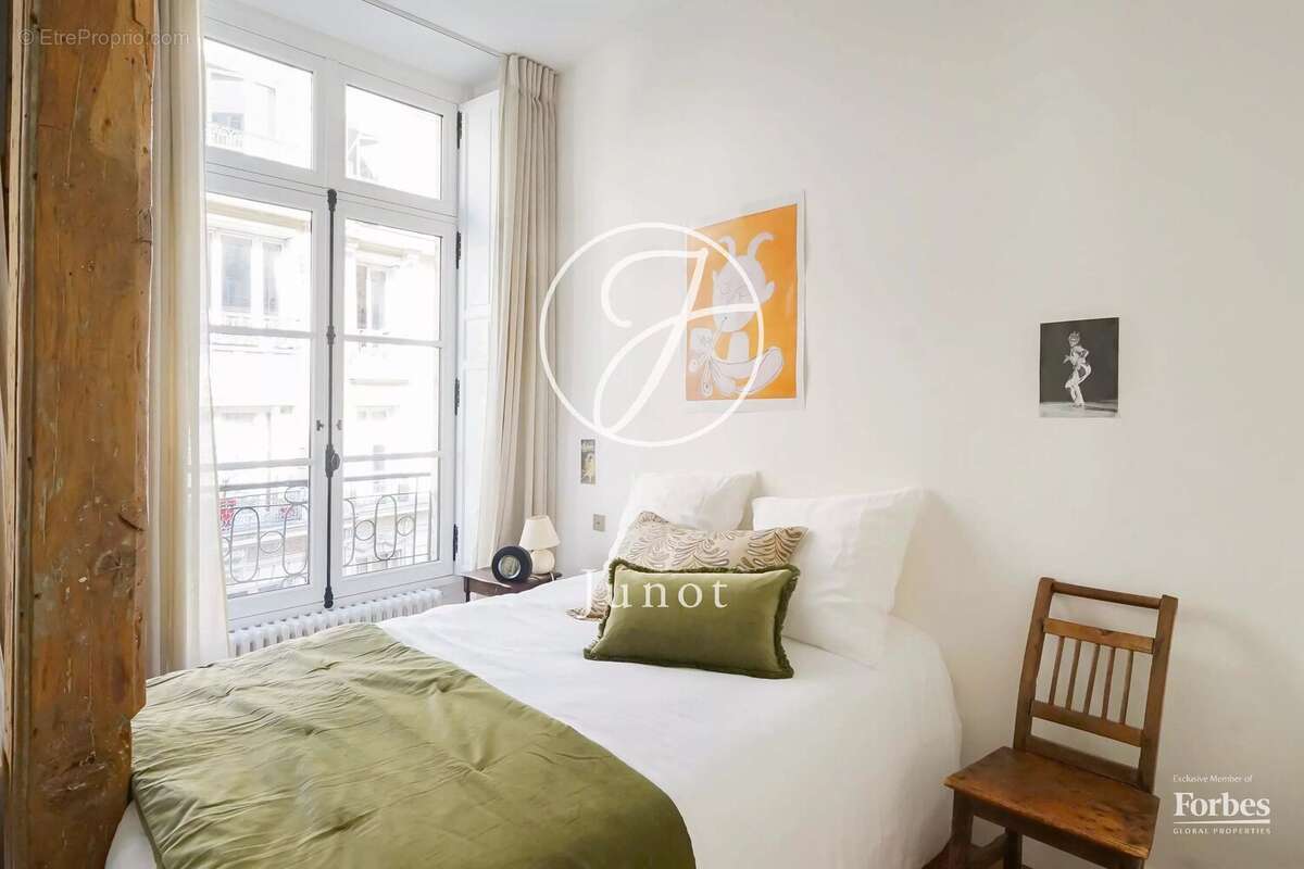 Appartement à PARIS-5E