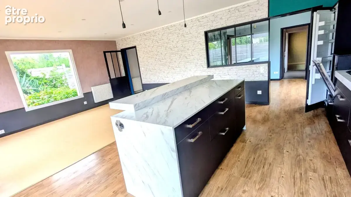 Jolie maison de plain pied à valognes - possible 5 chambres - photo 4