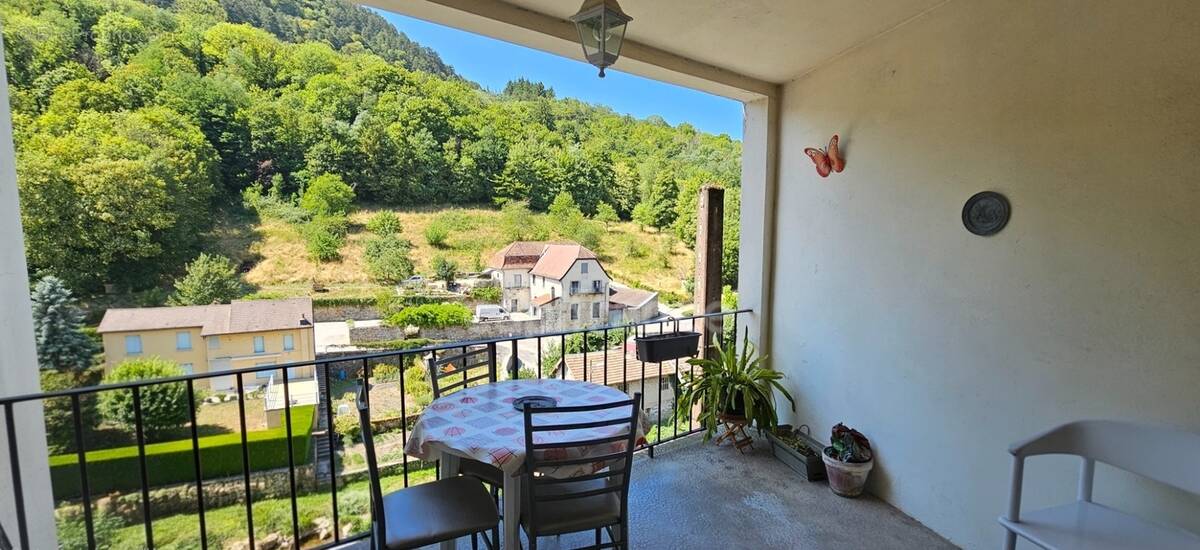 Appartement à SALINS-LES-BAINS
