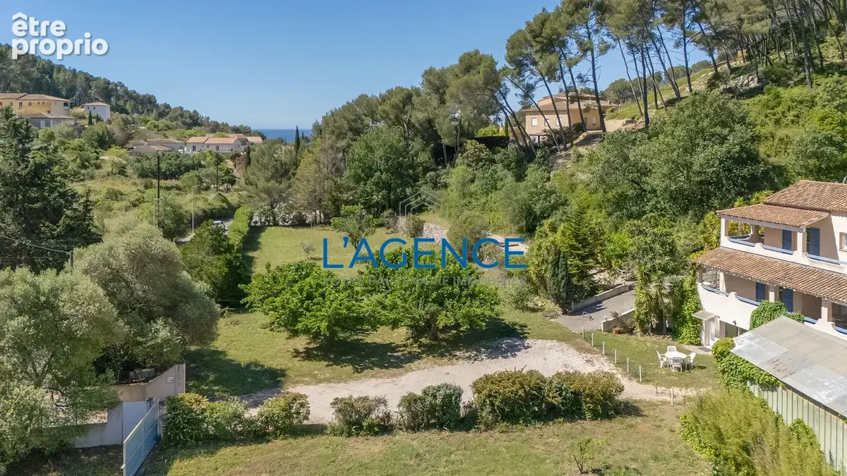 CARQUEIRANNE VILLA 233m2 - 8 Chambres  - Terrain 7023m avec piscine - photo 27