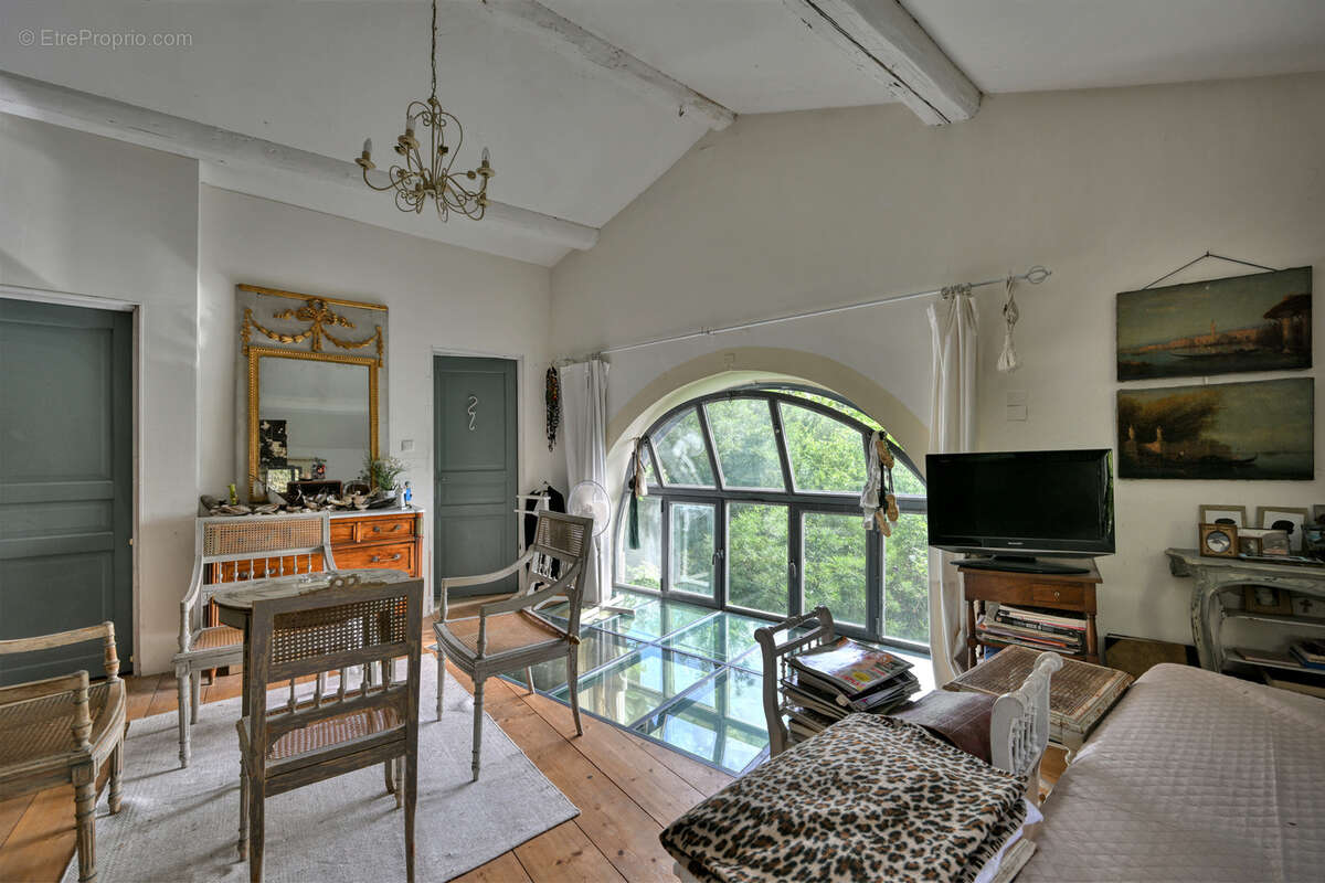Maison à SALINELLES