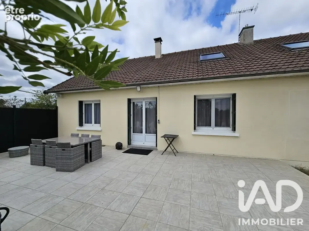 Photo 1 - Maison à LAVARE