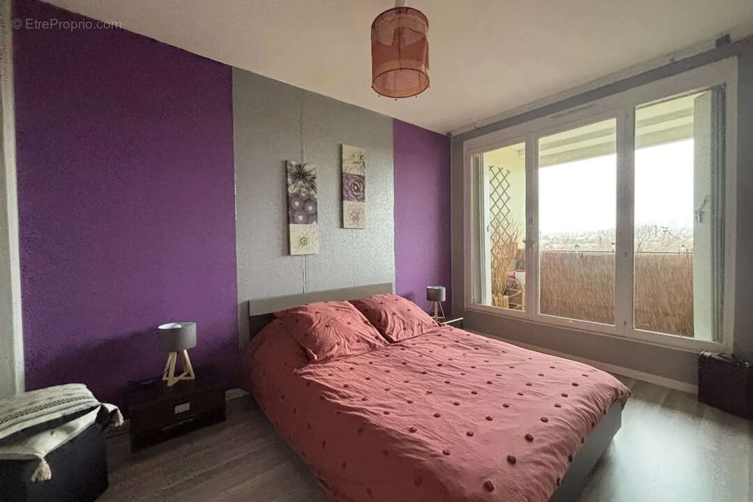 Appartement à EPINAY-SUR-SEINE