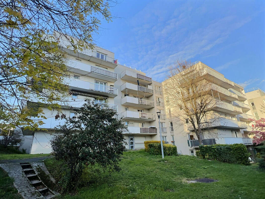 Appartement à THIAIS