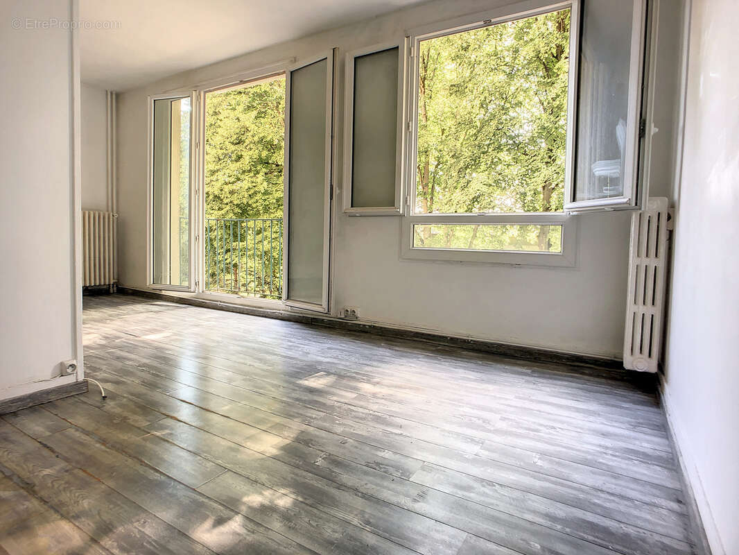 Appartement à RUEIL-MALMAISON