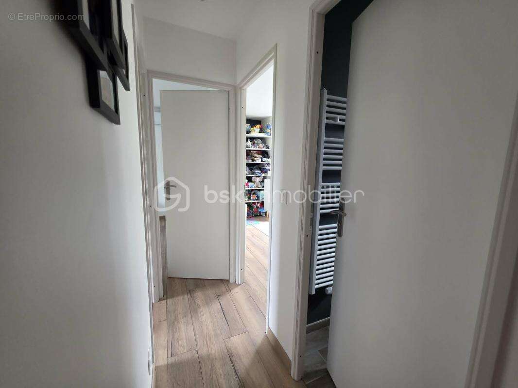 Maison récente de 2019 – 3 chambres – Dépendance de 20 m² – Aucun travaux   DPE B - photo 9