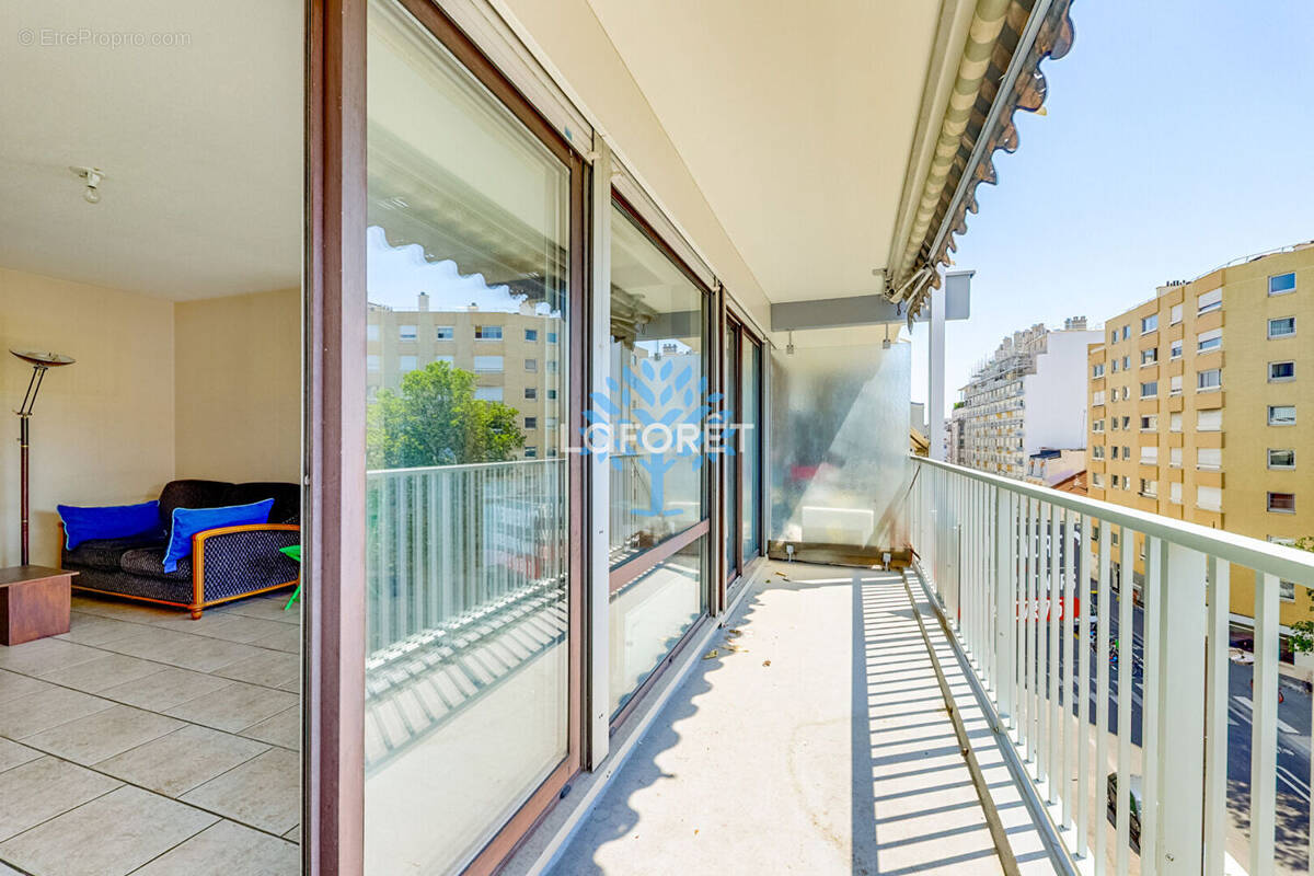 Appartement à PARIS-11E