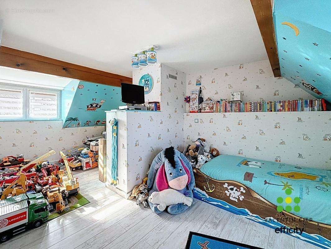 Maison à CHATEAUNEUF-EN-THYMERAIS