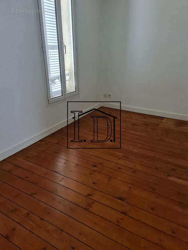 2ème CHAMBRE côté Rue - Maison à BERGERAC