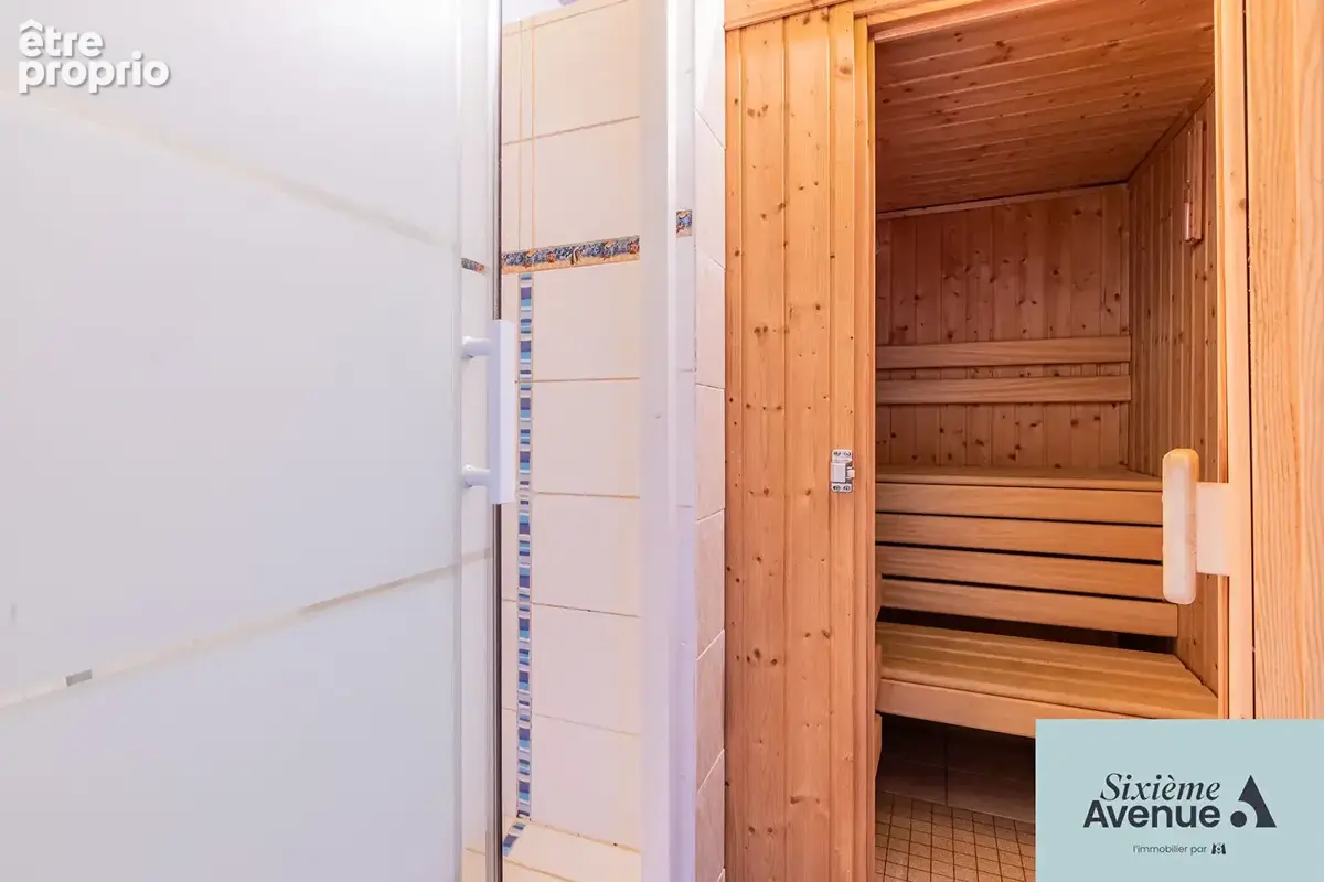 Maison familiale de 451m² à Chilly-Mazarin - photo 8