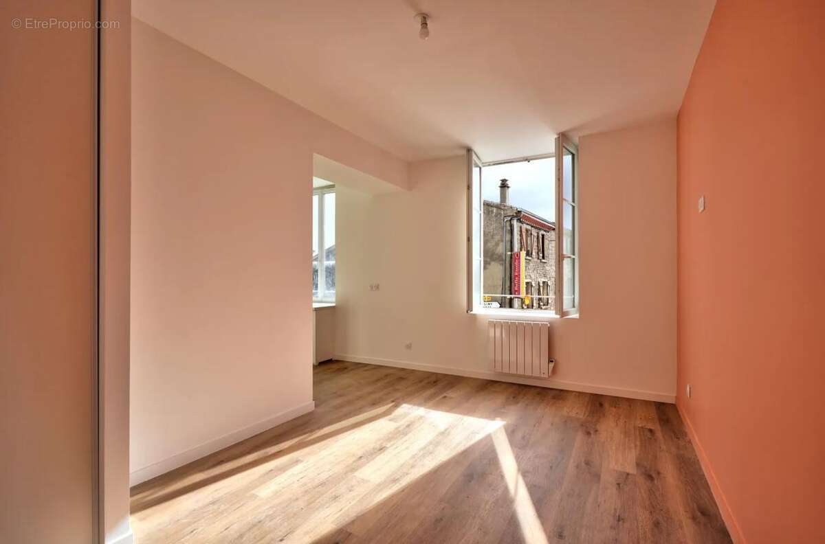 Appartement à SOUCIEU-EN-JARREST